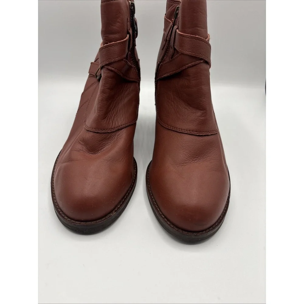 EMU‎  Women's Seville Ankle Sheepskin + Leather Block Heel Boots Size 9